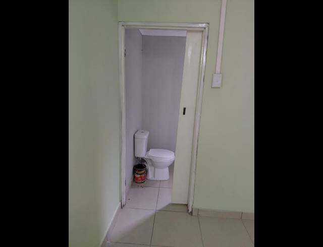 1 BEDROOM PROPERTY TO RENT IN LOMBARDY EAST